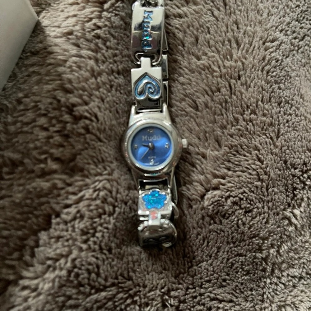 Vintage Y2K Mudd watch